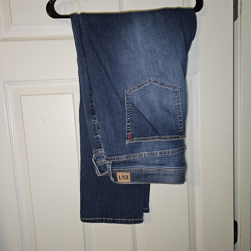 EV1 Women's Straight Leg Denim Jeans